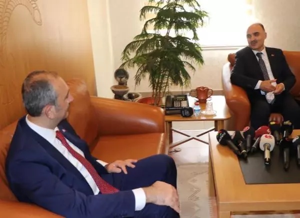 Adalet Bakanı Gül: Yargı asla el uzatılacak bir yer değildir (2)