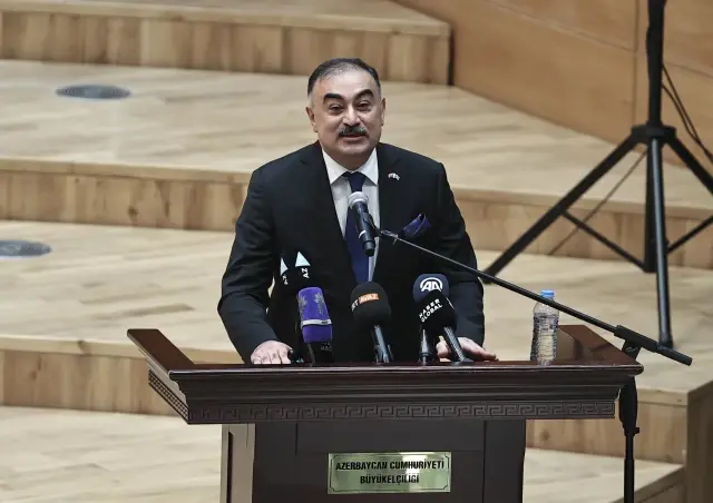 Azerbaycan'ın bağımsızlığının 30. yıl dönümü dolayısıyla konser verildi