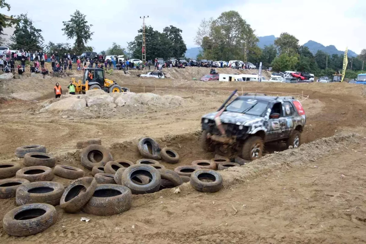 Espiye'de düzenlenen off-road yarışı şehitlere atfedildi