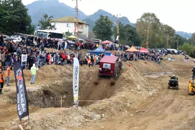 Espiye'de düzenlenen off-road yarışı şehitlere atfedildi