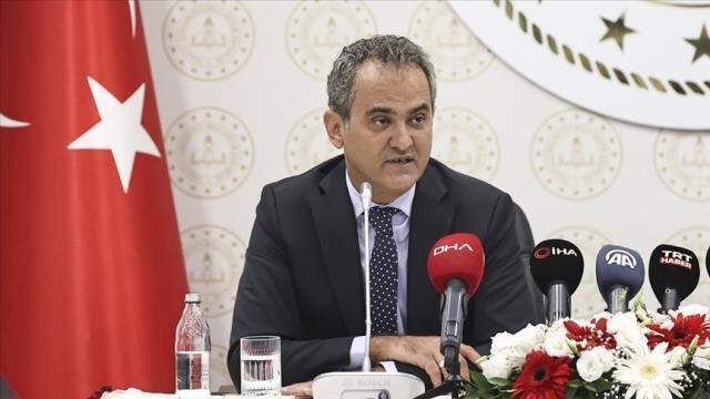 Okullar kapanır mı? Okullar kapanacak mı? Okullar online eğitime mi geçecek? İşte detaylar...