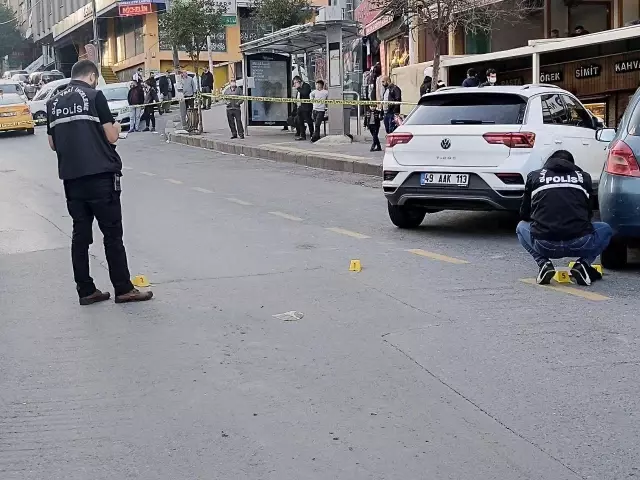 Son dakika haber | İstanbul'da eski ortaklar arasındaki silahlı kavga kamerada