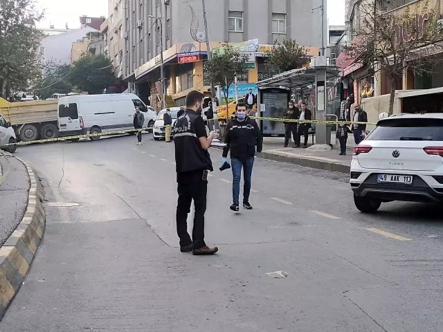 Son dakika haber | İstanbul'da eski ortaklar arasındaki silahlı kavga kamerada