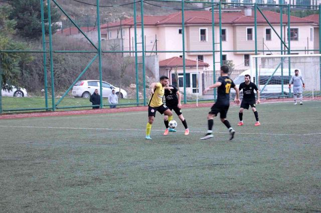 izmit belediyesi baskanlik kupasi nda sampiyo 7 14468657 o