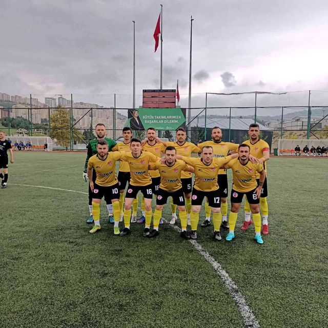 izmit belediyesi baskanlik kupasi nda sampiyo 8 14468657 o