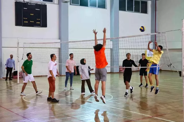 Şiddetsiz spor voleybol turnuvası düzenlendi