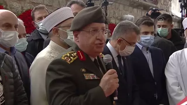 Baykar Yönetim Kurulu Başkanı Özdemir Bayraktar, son yolculuğuna uğurlandı (4)