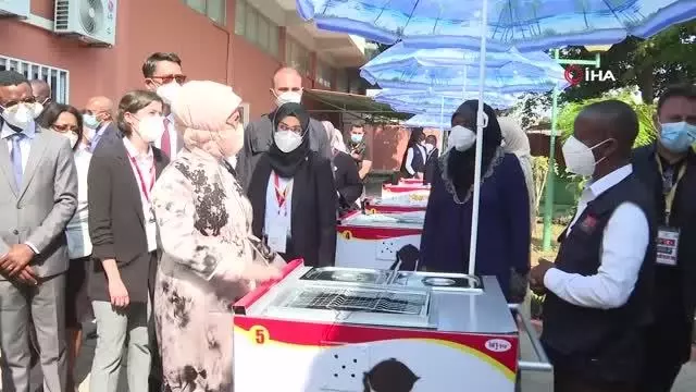 Emine Erdoğan: Angola halkının birlik içinde yürüttüğü çalışmaları takdirle izliyoruz