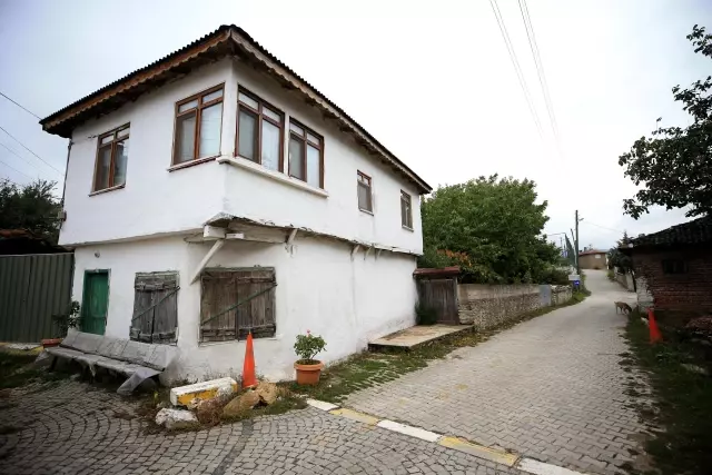 Her şeyi devletten beklemeyen muhtar, köyüne 3 milyon liralık hizmet kazandırdı