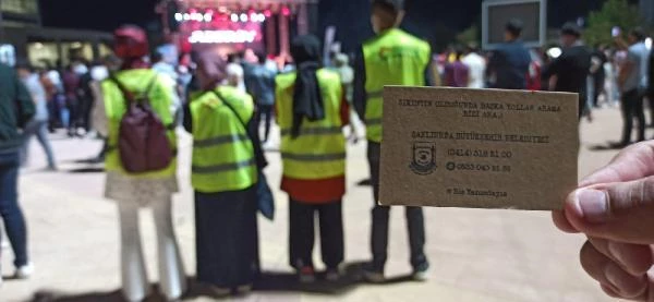 Şanlıurfa Büyükşehir Belediyesi vatandaşlara Squid Game kartviziti dağıttı: Sıkıntın olduğunda ara