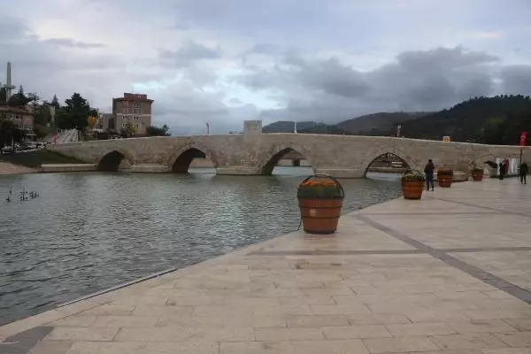 KARAİSMAİLOĞLU LOJİSTİK GÜCÜMÜZ, ÜLKEMİZİ EKONOMİK AÇIDAN PARLAK GELECEĞE HAZIRLIYOR