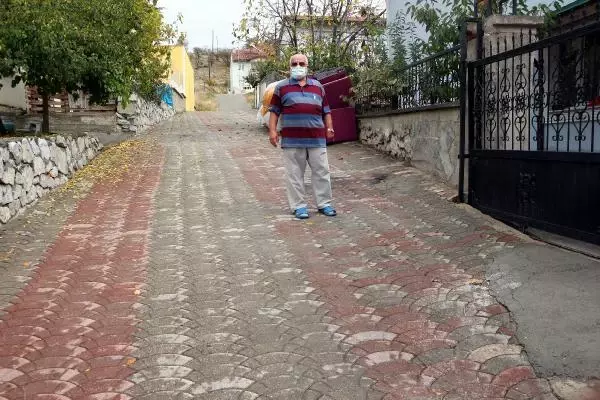 KOMŞUDAN DÖNERKEN KÖPEK SALDIRISIYLA HASTANELİK OLDU