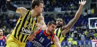 Basketbol: Aradığınız şampiyona ulaşılamıyor! Anadolu Efes, derbide F.Bahçe'den fark yedi Basketbol: Aradığınız şampiyona ulaşılamıyor! Anadolu Efes, derbide F.Bahçe'den fark yedi