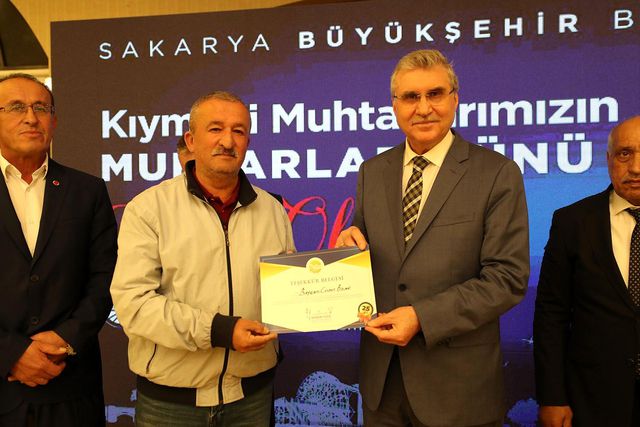 baskan ekrem yuce muhtarlarla bir araya geldi 4 14474269 o