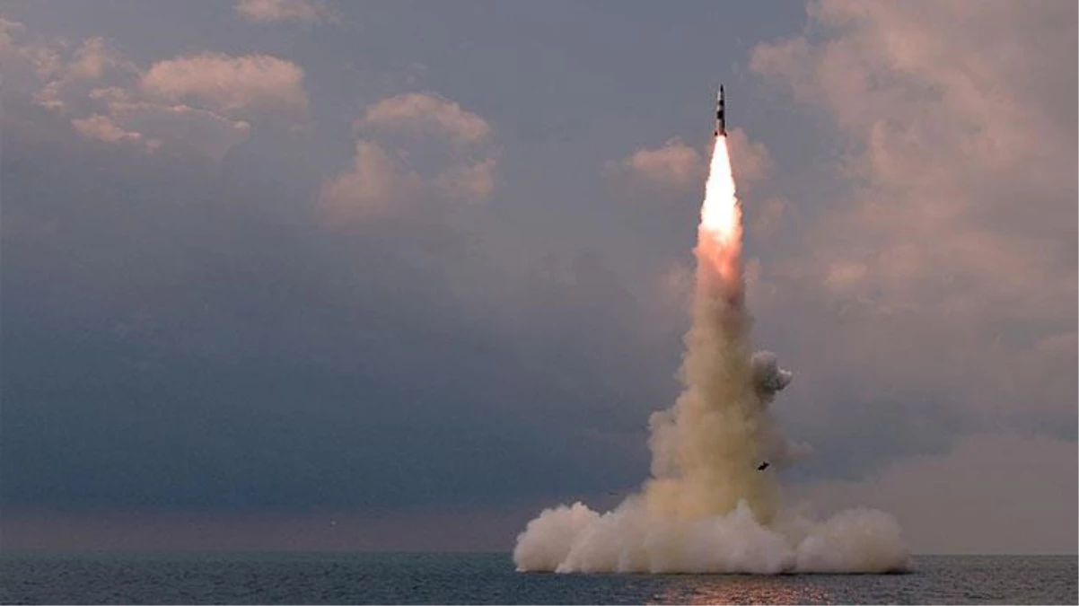 Kim Jong-Un sonları aştı! Kuzey Kore'den ağızları açık bırakan çılgınlık: Denizaltından balistik füze fırlattılar