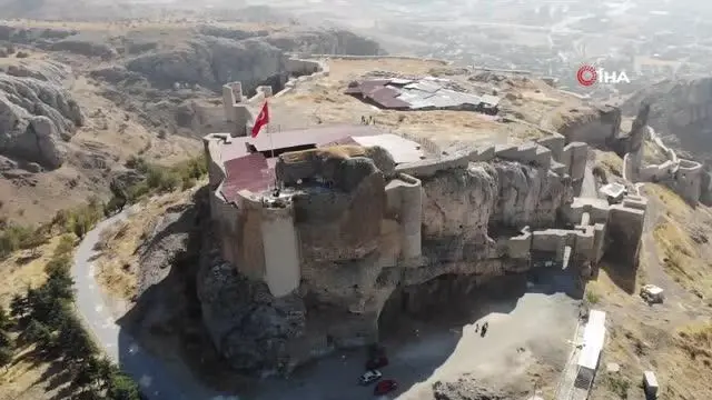 Harput Kalesinde zindan, kürsübaşı ve kutsal alan ziyarete açıldı