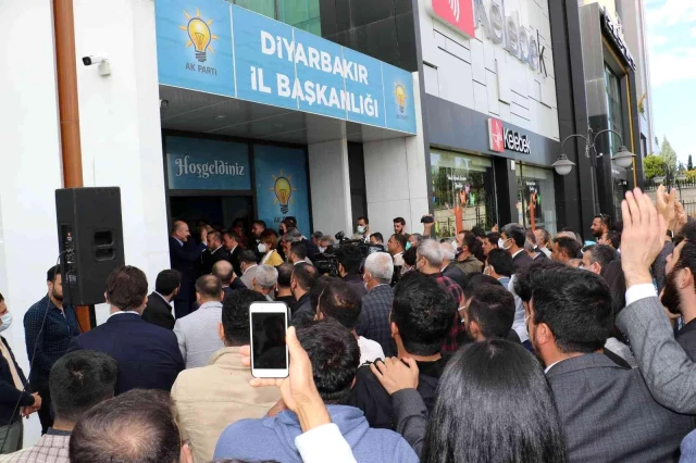 "Tayyip Erdoğan yalnızca Türkiye'nin değil bu coğrafyanın ve insanlığın büyük devrimcisidir"