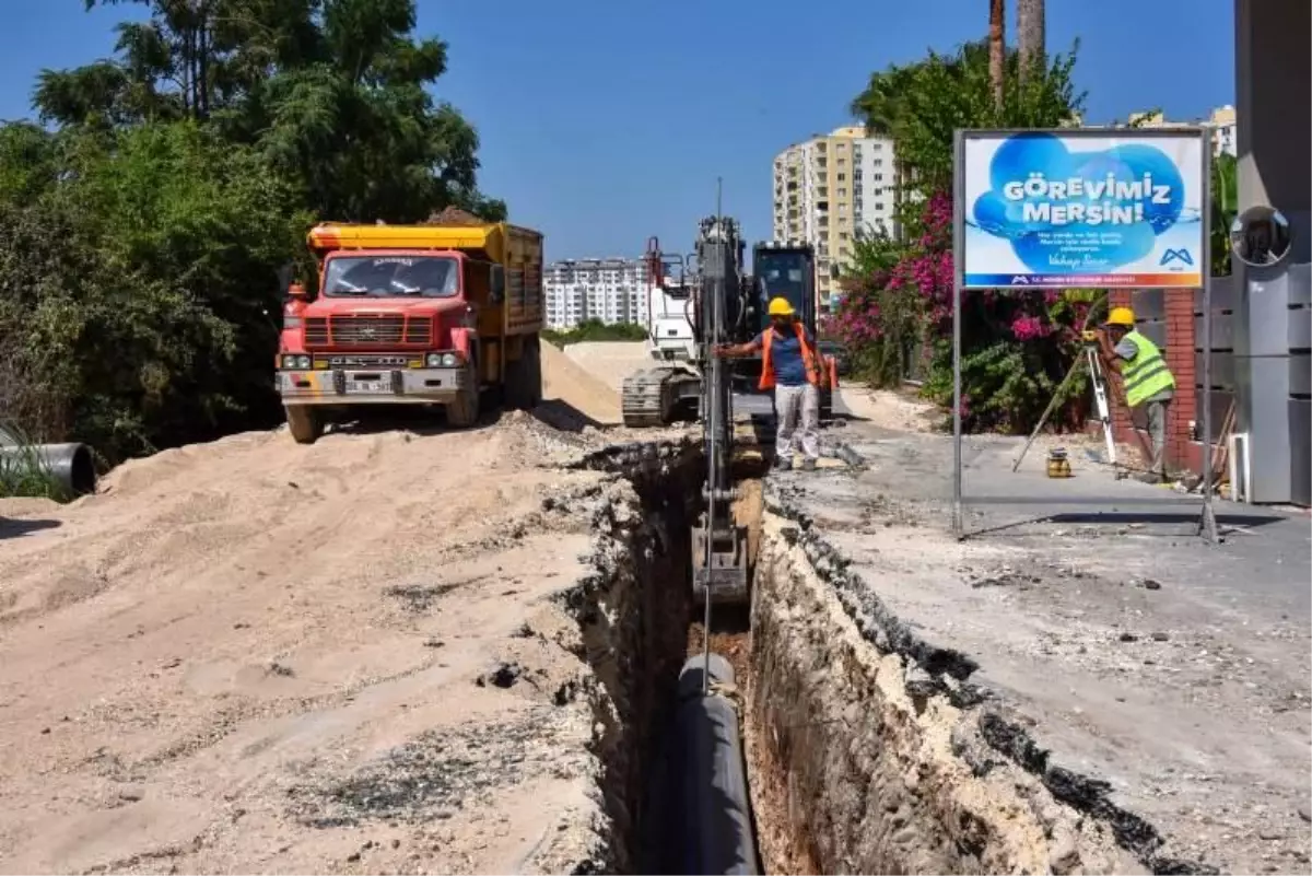 MESKİ, Mersin'e Daha Temiz Mahalleler Kazandırmaya Devam Ediyor