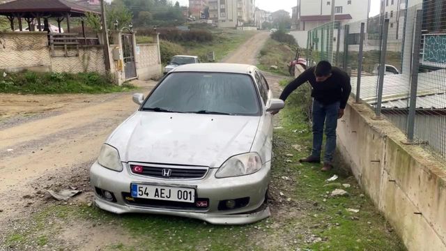 sabah uyandiginda aracini bu halde gorunce so 5 14473498 o