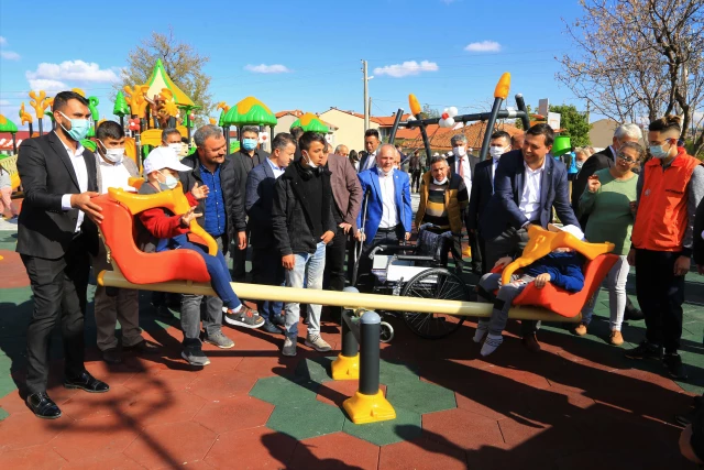Engellilere özel hazırlanan Umut Parkı, hizmete açıldı