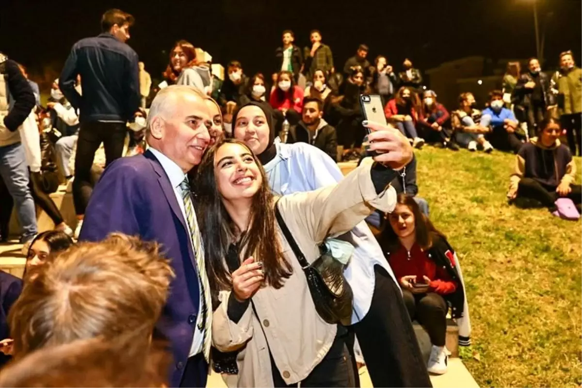 Başkan Zolan, PAÜ'yü kazanan gençlere Denizli'yi anlattı