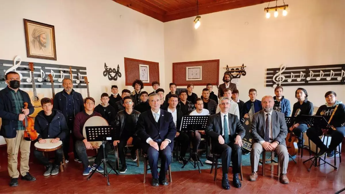 Genel Müdürümüz Dr. Nazif Yılmaz ve Prof.Dr Ahmet Nedim Serinsu Ulus İlk Meclis Anadolu İmam Hatip Lisesi'ni Ziyaret Etti