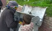 Çöpte bulup sahibine teslim ettiği altınların hepsi sahte çıkan kadın büyük yıkıma uğradı