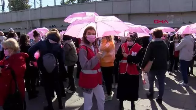 İSTANBUL-MEME KANSERİNE DİKKAT ÇEKMEK AMACI İLE 'PEMBE PATİKA' ETKİNLİĞİ DÜZENLENDİ