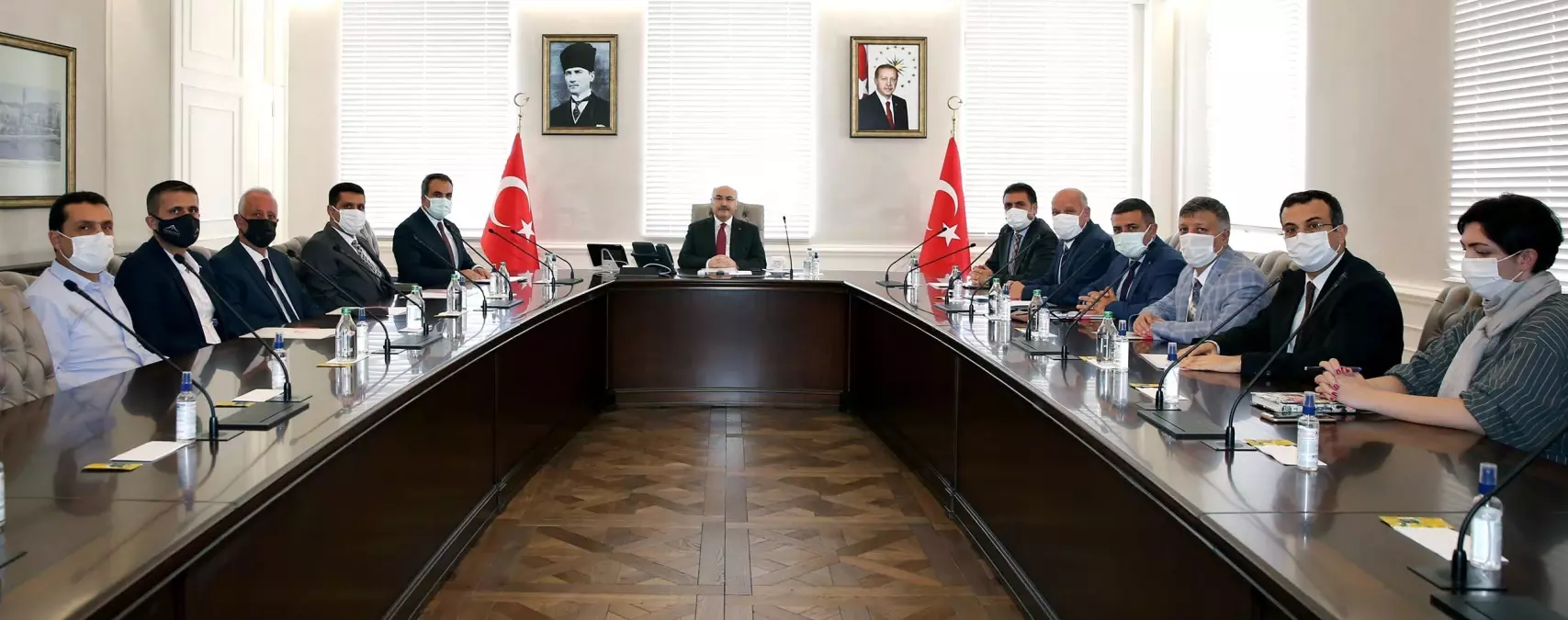 Karabağlar'da Kadınlar ve Gençler İçin Mobilya Akademisi Kurulacak