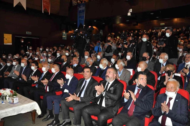 Kılıçdaroğlu Kars'ta STK'lara seslendi: "Kars'ta milletvekilimiz yok. Bunun kabahati Karslılarda değil. CHP'nin Genel Lideri olarak söylüyorum...