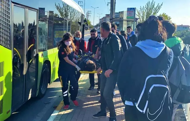 Otobüsten inip yolun karşısına geçmeye çalışan çocuğa araç çarptı