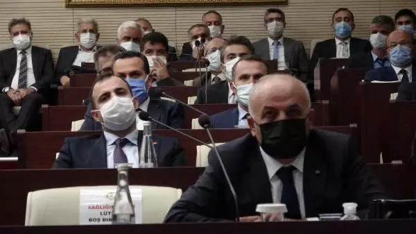 '2 bin rakımda -35'te yaşayan adamdan zeybek oynamasını bekleyemezsin'