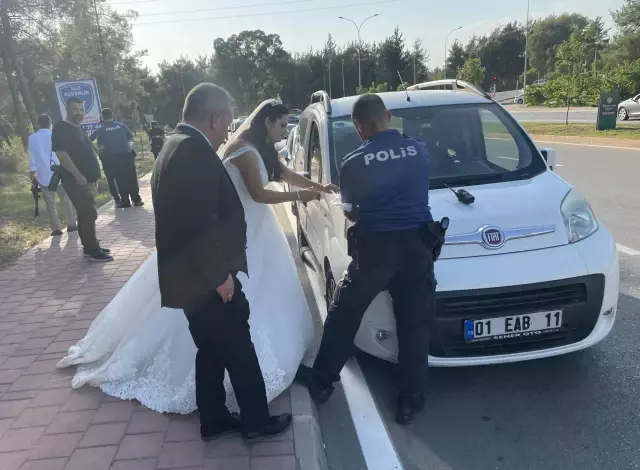 Adana'da düğün öncesi fotoğraf çekimi yaptıran çiftin araçtaki altınları çalındı