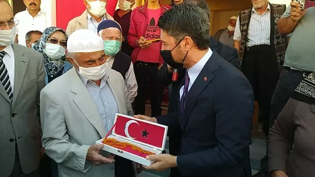 Adana'da orman yangınında yanan cami yeniden ibadete açıldı