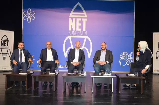 AK Parti Genel Başkan Yardımcısı İleri, gençlerle buluştu