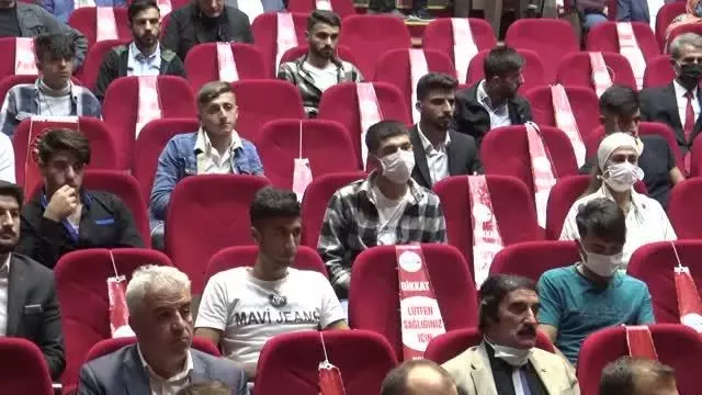 AK Parti Genel Başkan Yardımcısı İleri, gençlerle buluştu