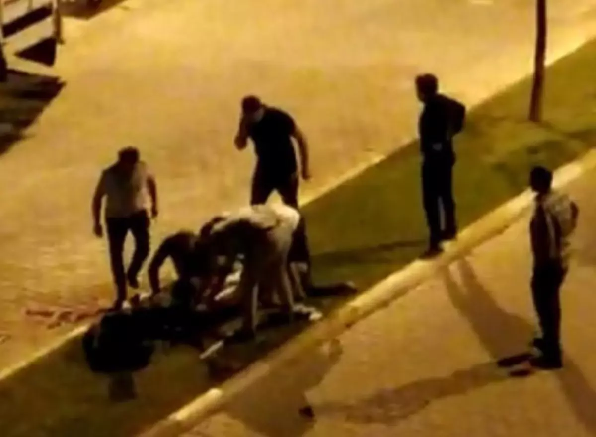 Son dakika haber | Alanya'da, 2 kardeşin yaralandığı bıçaklı kavga kamerada