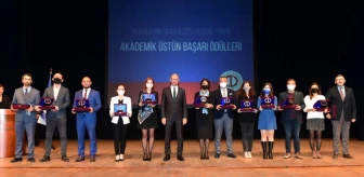 Anadolu Üniversitesi Akademik Performans Ödülleri sahiplerini buldu