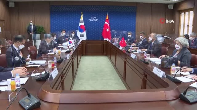 Son dakika haberi | Bakan Çavuşoğlu, Güney Koreli mevkidaşı Eui-Yong ile görüştü