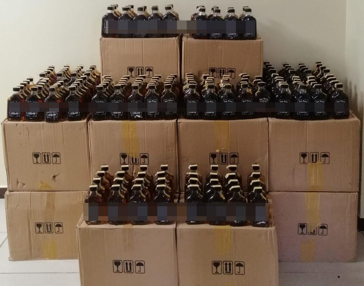 Bolu'da yayla evinde 1400 şişe kaçak içki yakalandı