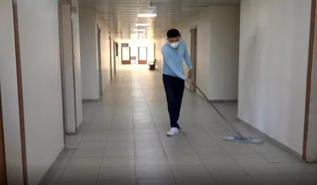 Depremde ailesini kaybetti, yaşam mücadelesinden hiç vazgeçmedi