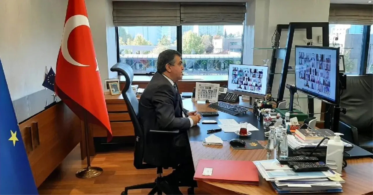 Dışişleri Bakan Yardımcısı ve AB Başkanı Büyükelçi Faruk Kaymakcı 'Gençlerle AB Buluşmaları' Çevrimiçi Konferansında Üniversitesi Öğrencileri ile...