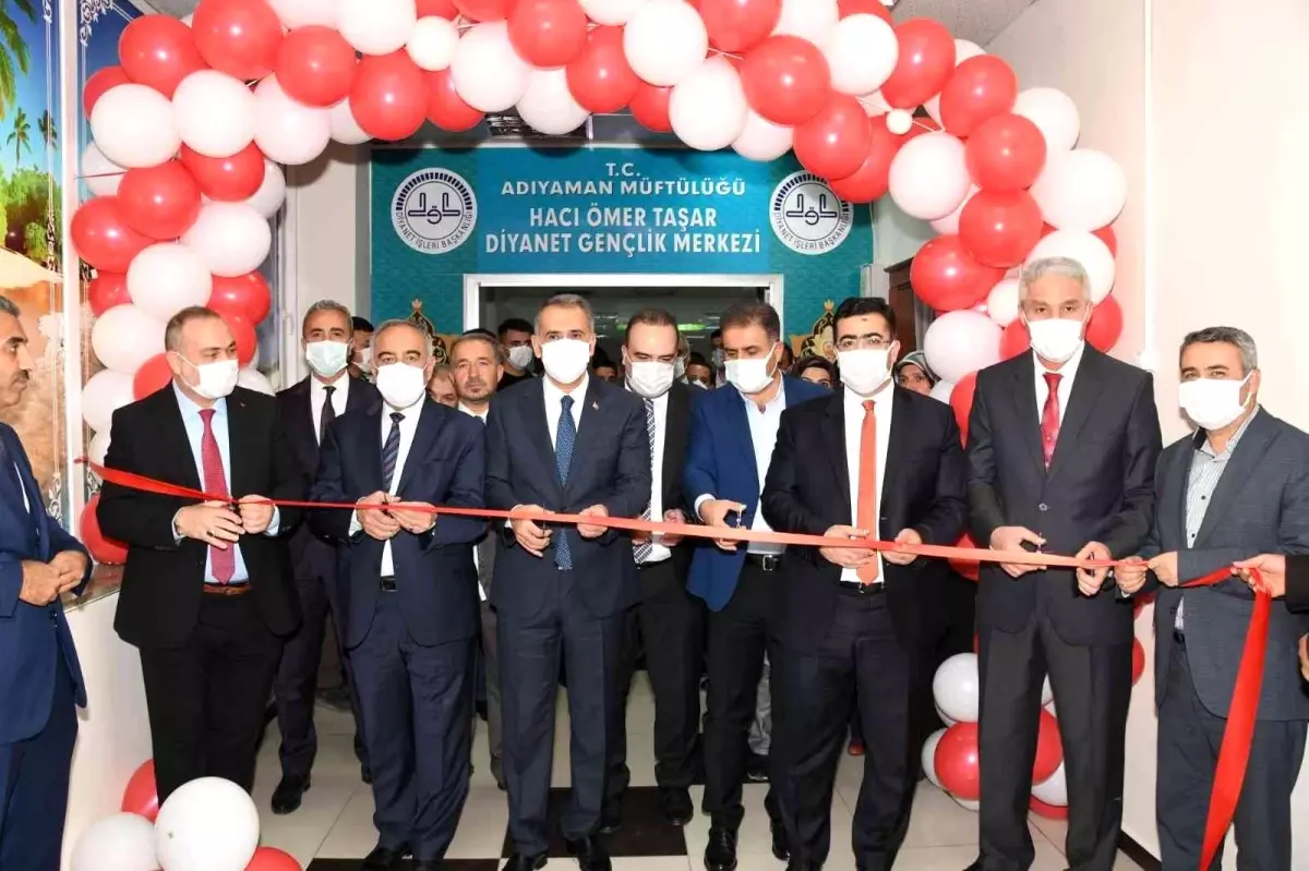 Diyanet Gençlik Merkezin açılışı yapıldı