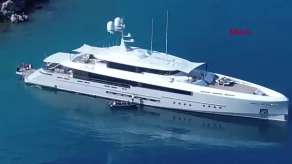 DÜNYACA ÜNLÜ LÜKS YAT 'ENDEAVOUR 2' KEKOVA'DA