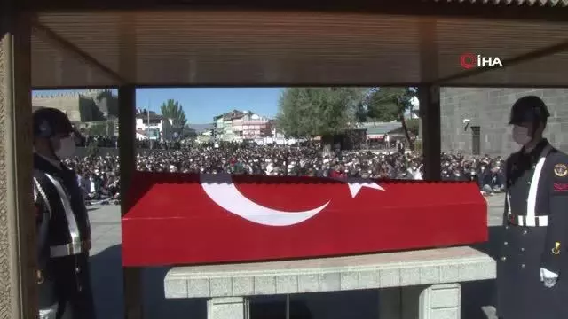 Son Dakika | Şehit jandarma uzman çavuşu binler uğurladı
