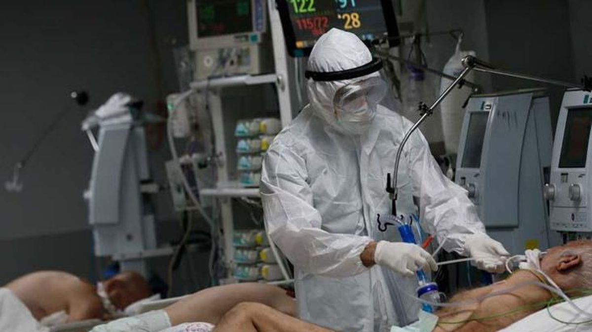 Tıp fakültesi dekanından AY.4.2 varyantıyla ilgili korkutan uyarı: Ülkemize gelirse vakalar patlayabilir