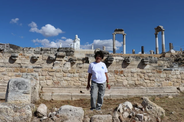 İtalyan arkeolog "kalbim" dediği Hierapolis'ten kopamadı