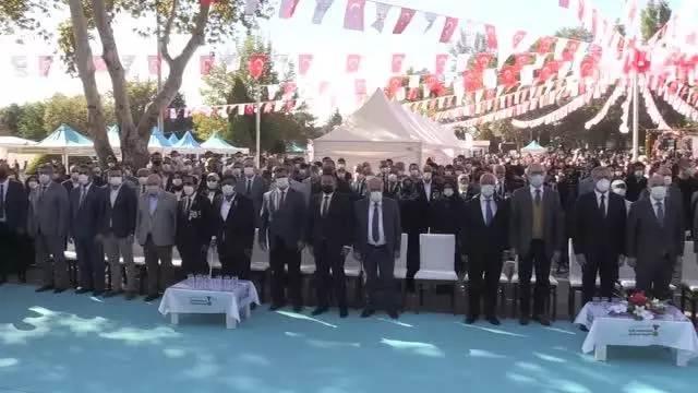 KAHRAMANMARAŞ - 7. Uluslararası Kitap ve Kültür Fuarı, 200 yayınevi ve 150 yazarın katılımıyla başladı