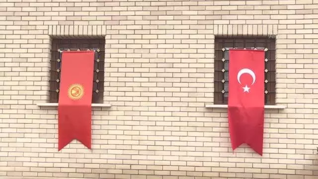 Kırgızistan'da İmam Serahsi Camisi ve Külliyesi dualarla ibadete açıldı