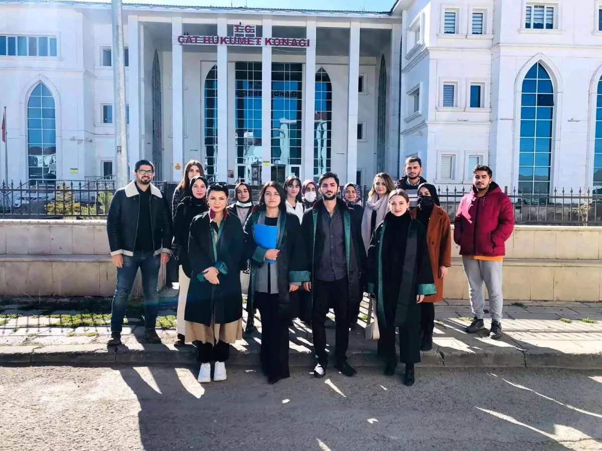 Kız çocuğunu istismar ettiği iddiasıyla yargılanan sanığa yurtdışı yasağı verildi, dava 9 Aralık'a ertelendi